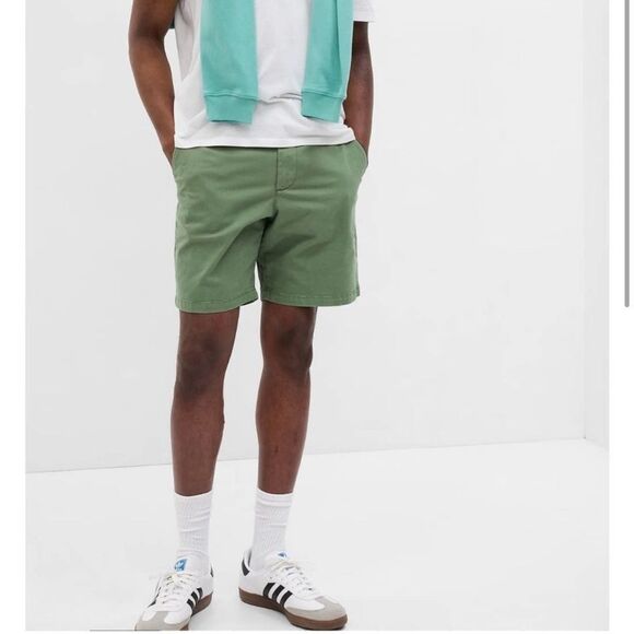 Gap Mens 10” Vintage Classic Khakis eco cotton Twig Green size 30 NWT - Picture 1 of 11
